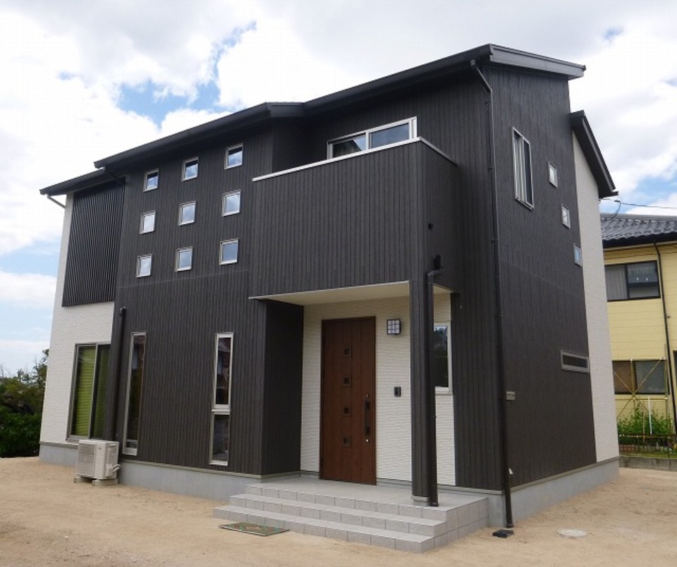 ４つの小屋裏部屋で立体的に暮らす家 鳥取で注文住宅を建てる高野組の事例集